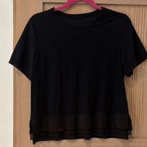 lululemon Black Women's Workout Top w Ruffle bottom